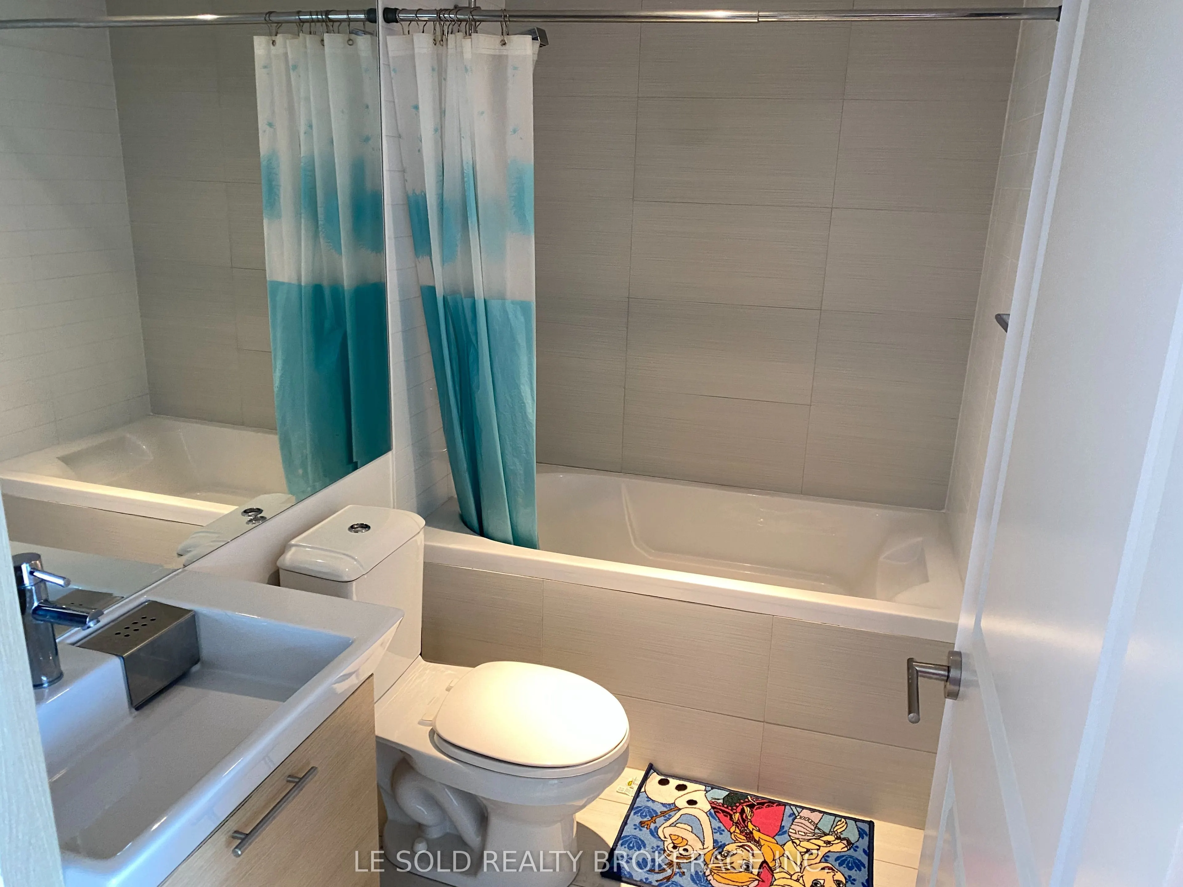 386 Yonge Street, #4105