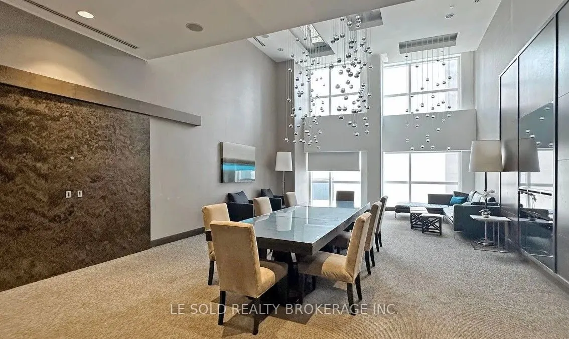 386 Yonge Street, #4105