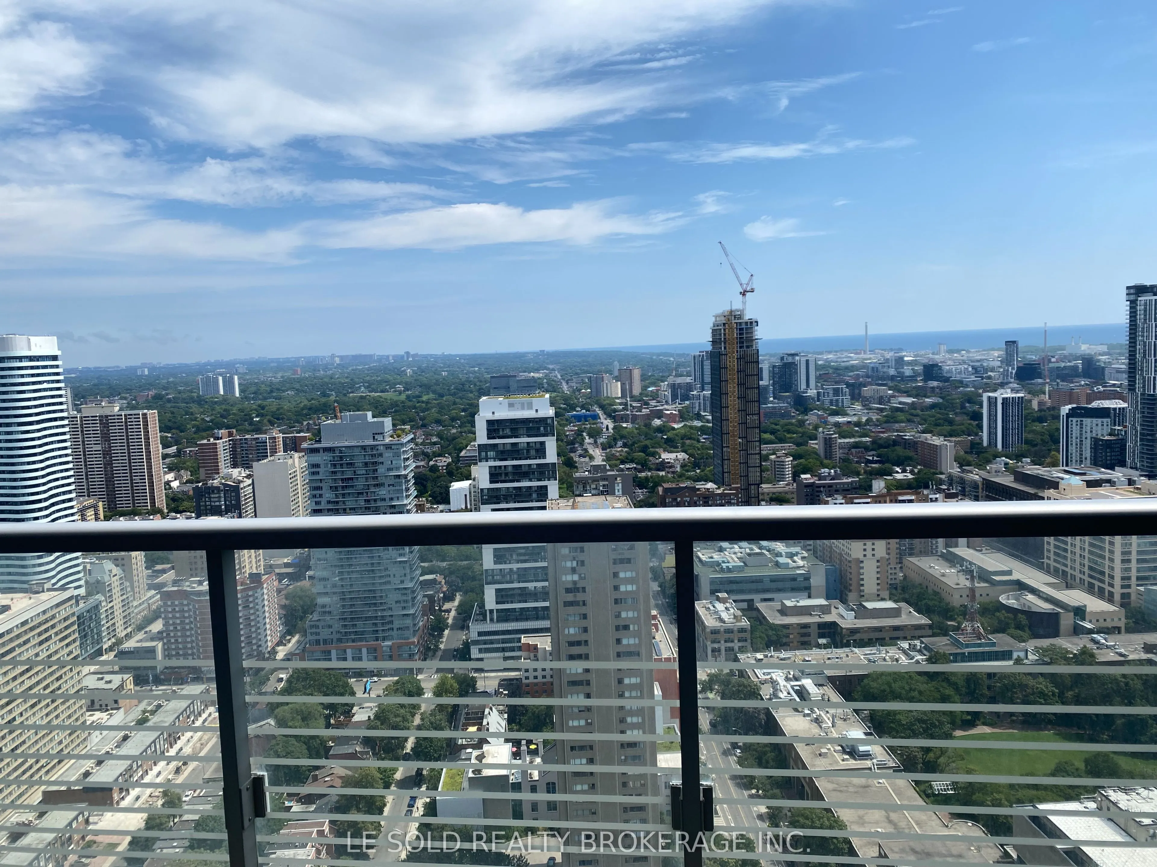 386 Yonge Street, #4105