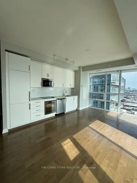 460 Adelaide Street E, #1911