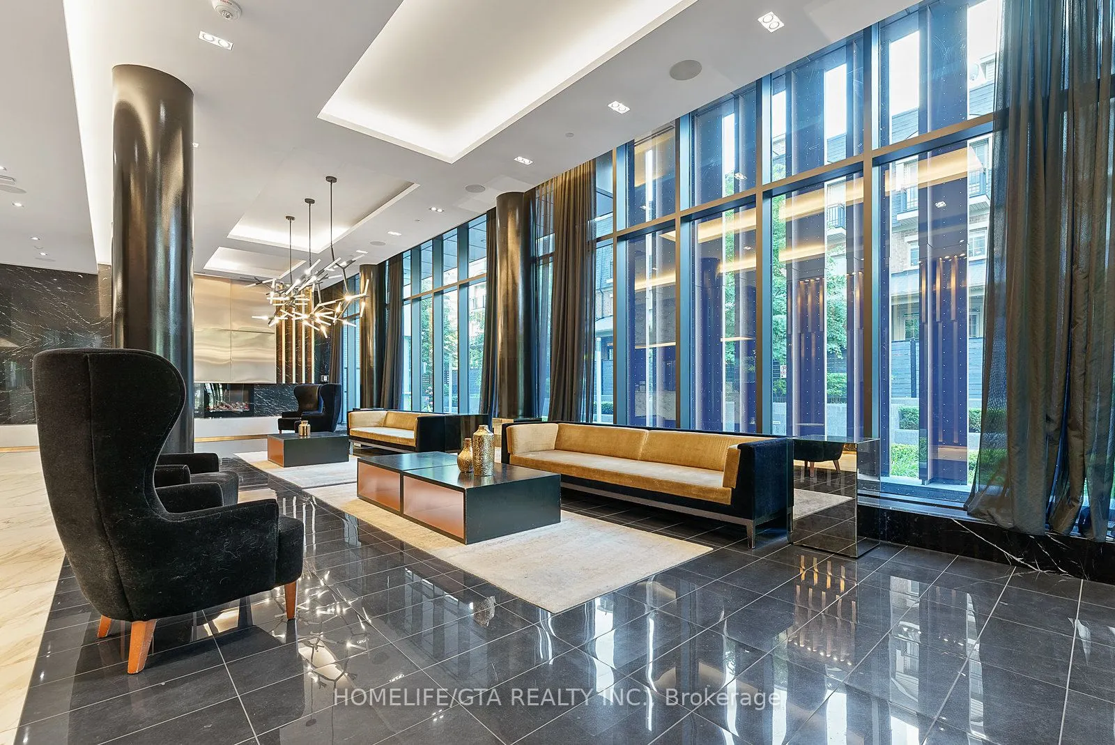 101 Erskine Avenue, #411