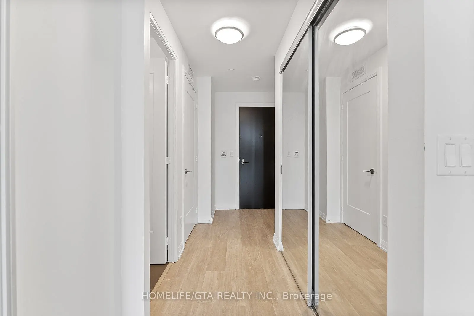 101 Erskine Avenue, #411