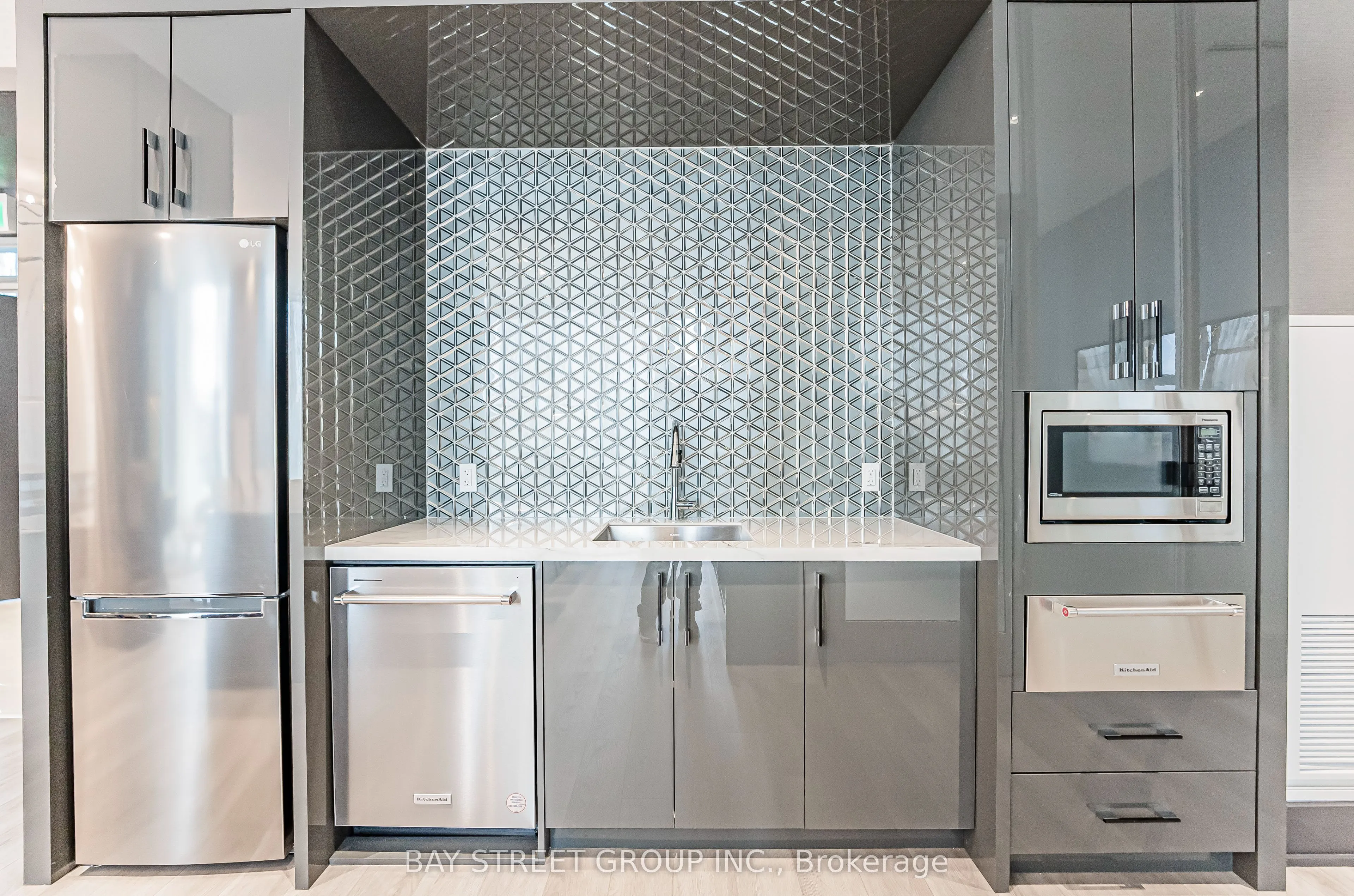 250 Lawrence Avenue W #526