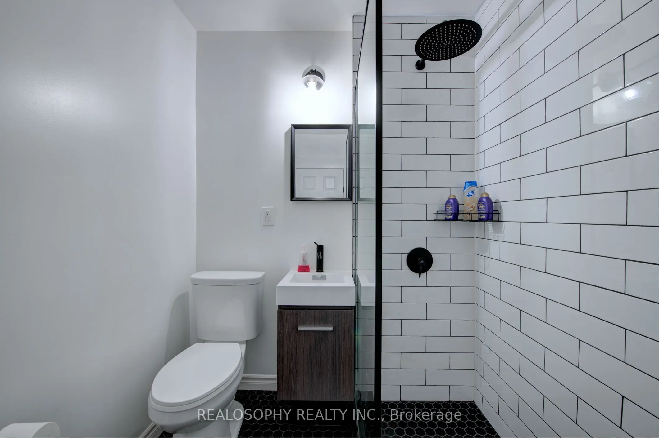 518 Queen Street W