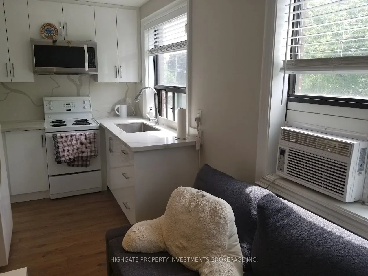 835 Bloor Street W, #B