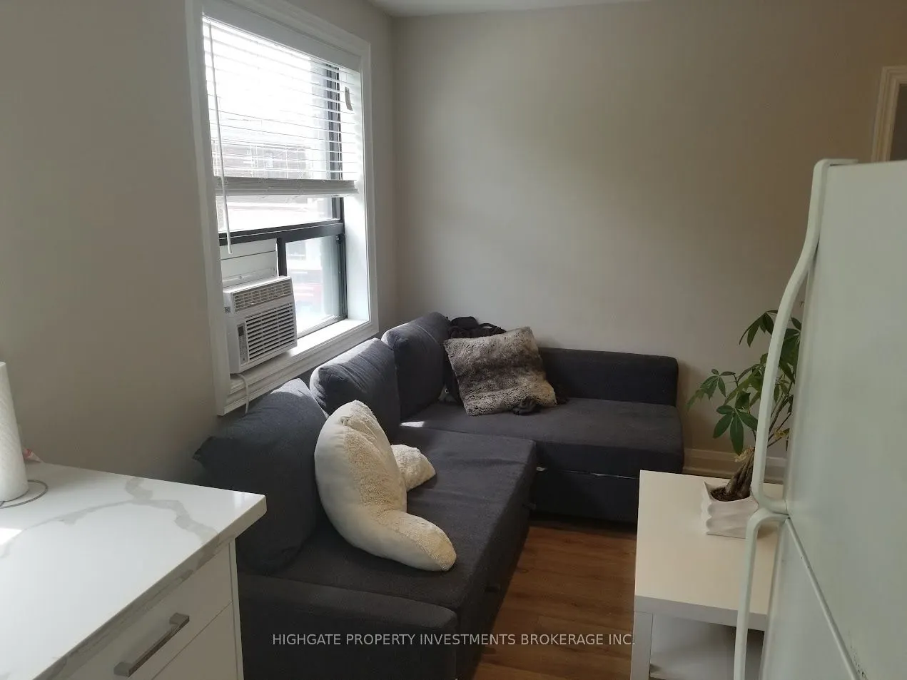 835 Bloor Street W, #B