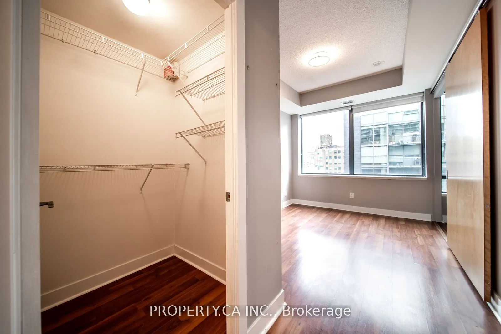 438 King Street W #1314