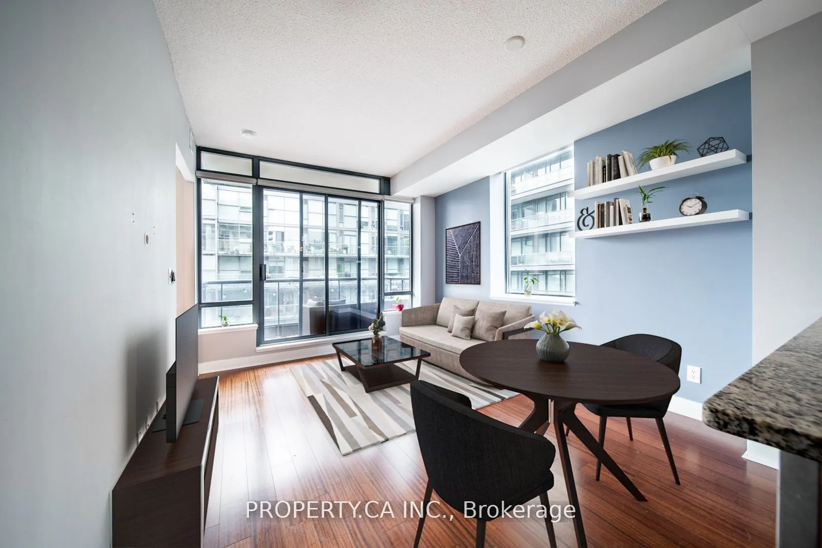 438 King Street W #1314
