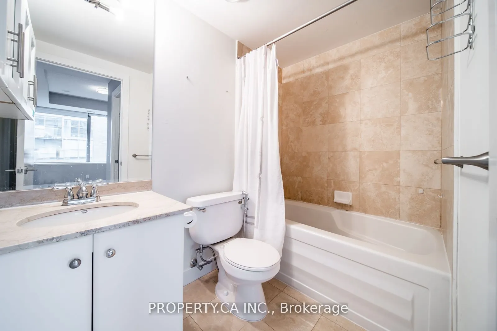 438 King Street W #1314