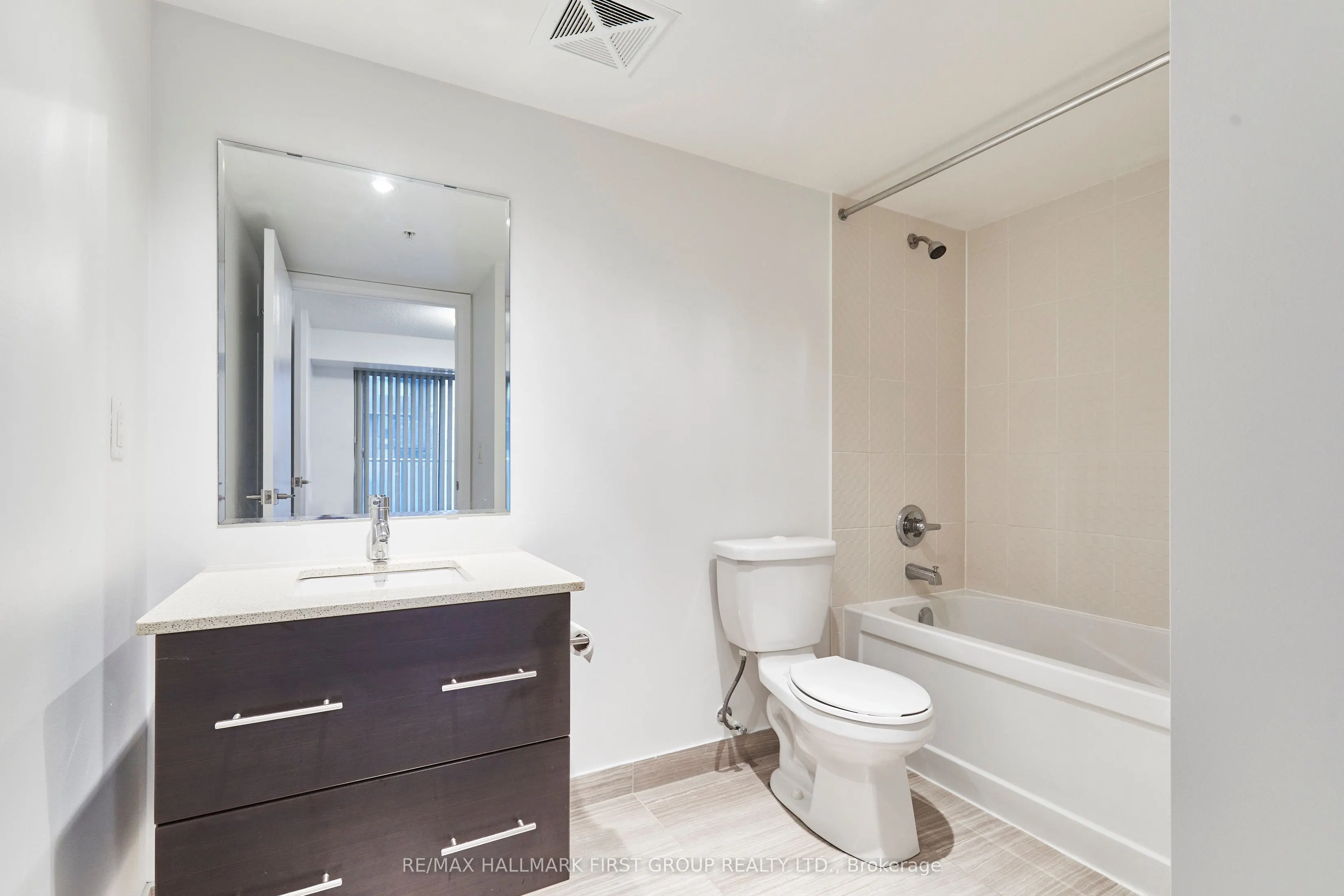 555 Wilson Avenue, #E402