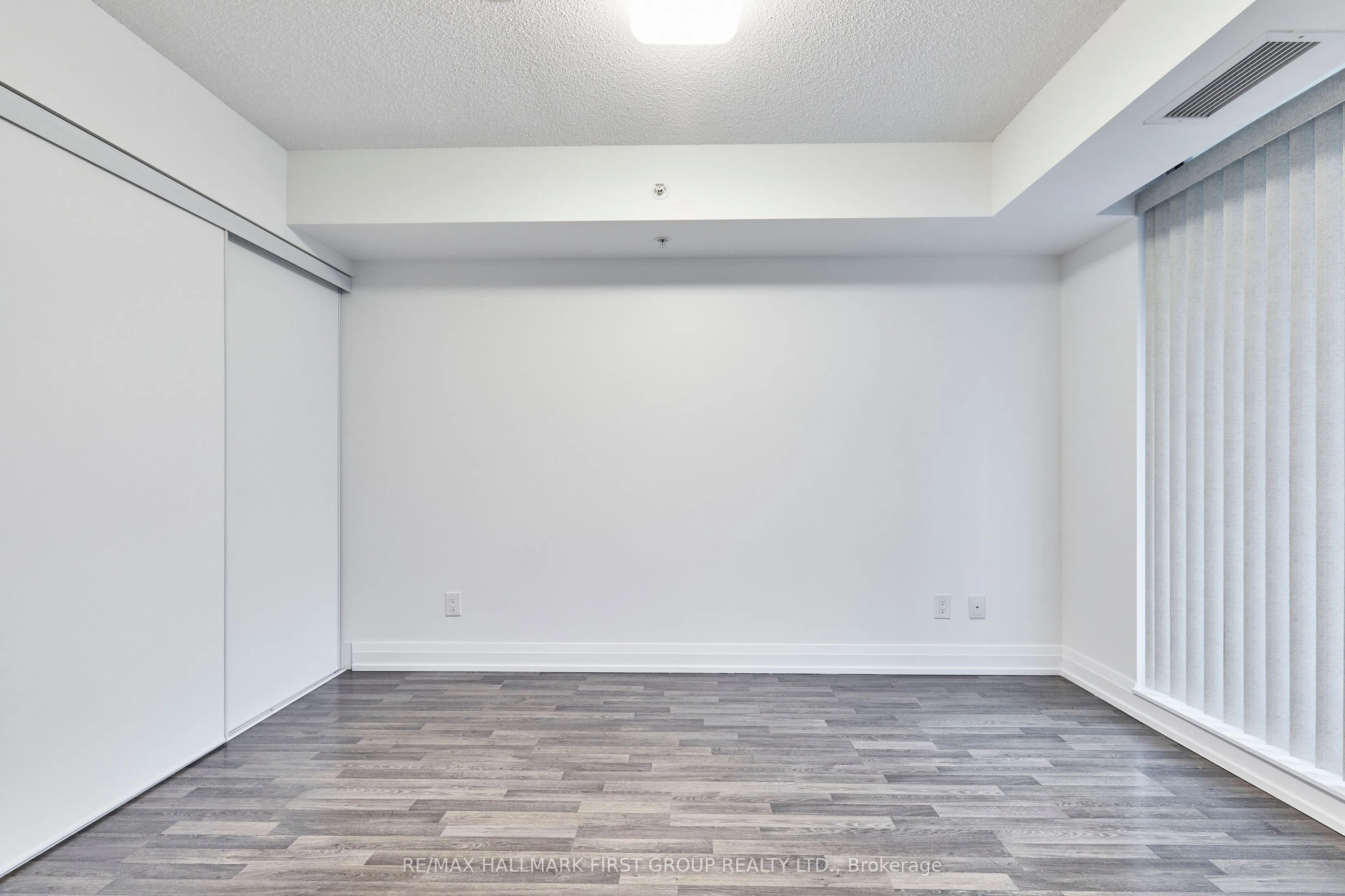 555 Wilson Avenue, #E402
