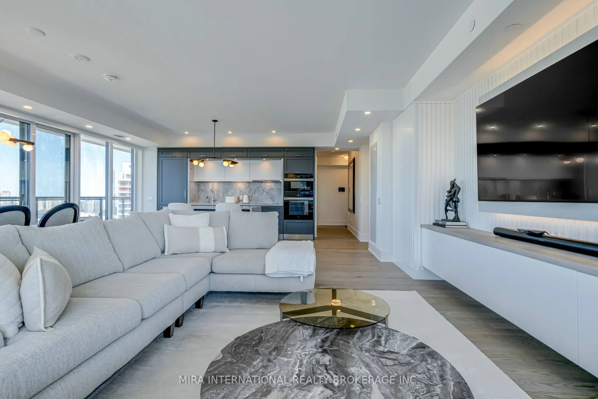 30 Inn On The Park Drive, #3003