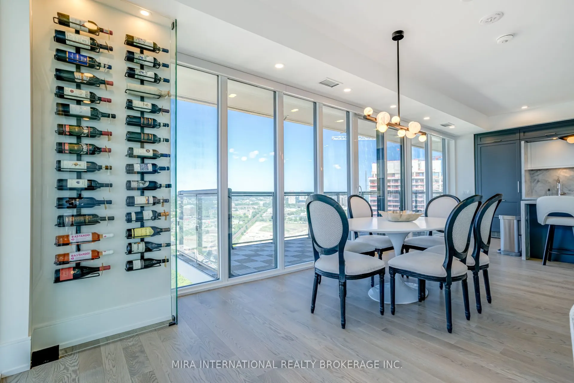 30 Inn On The Park Drive, #3003