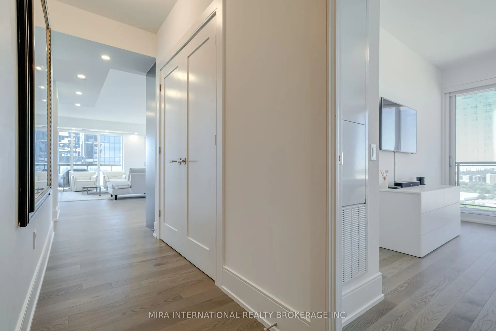 30 Inn On The Park Drive, #3003
