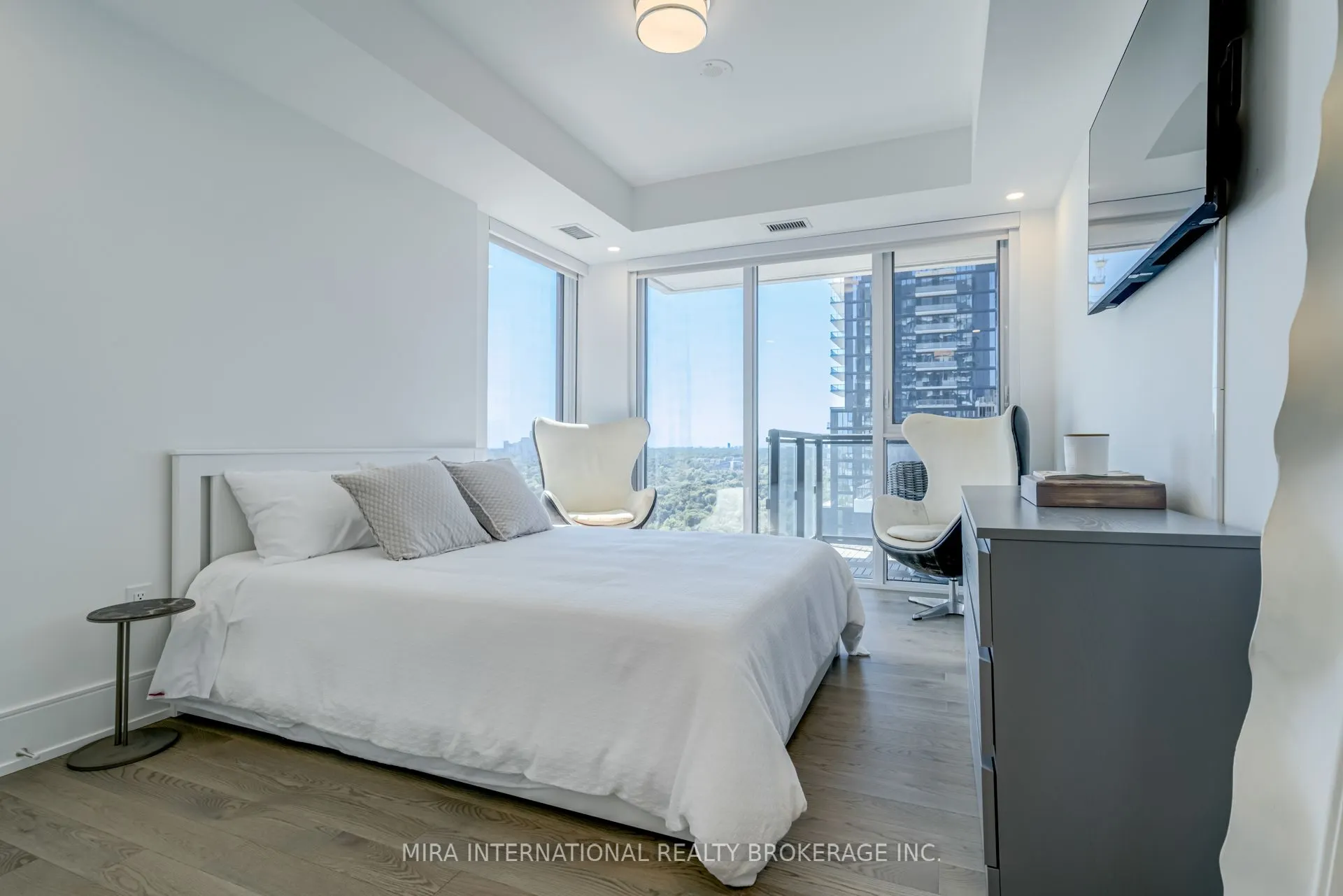 30 Inn On The Park Drive, #3003