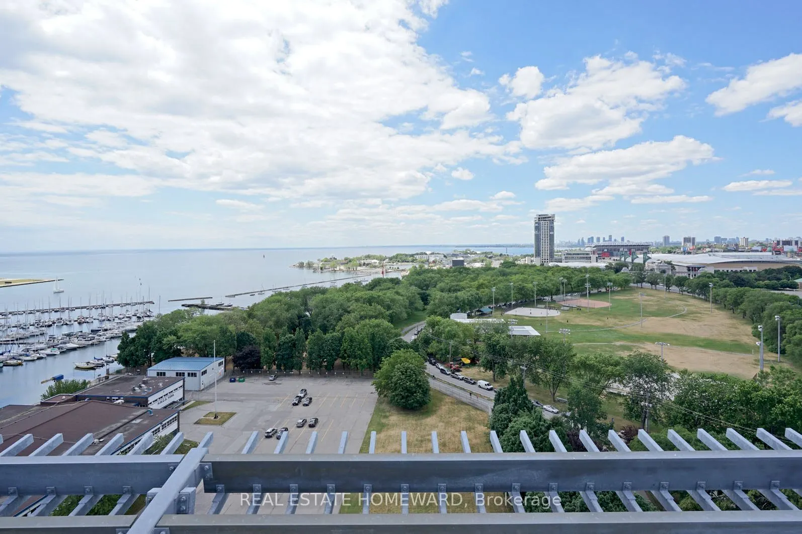 637 Lake Shore Boulevard W, #104