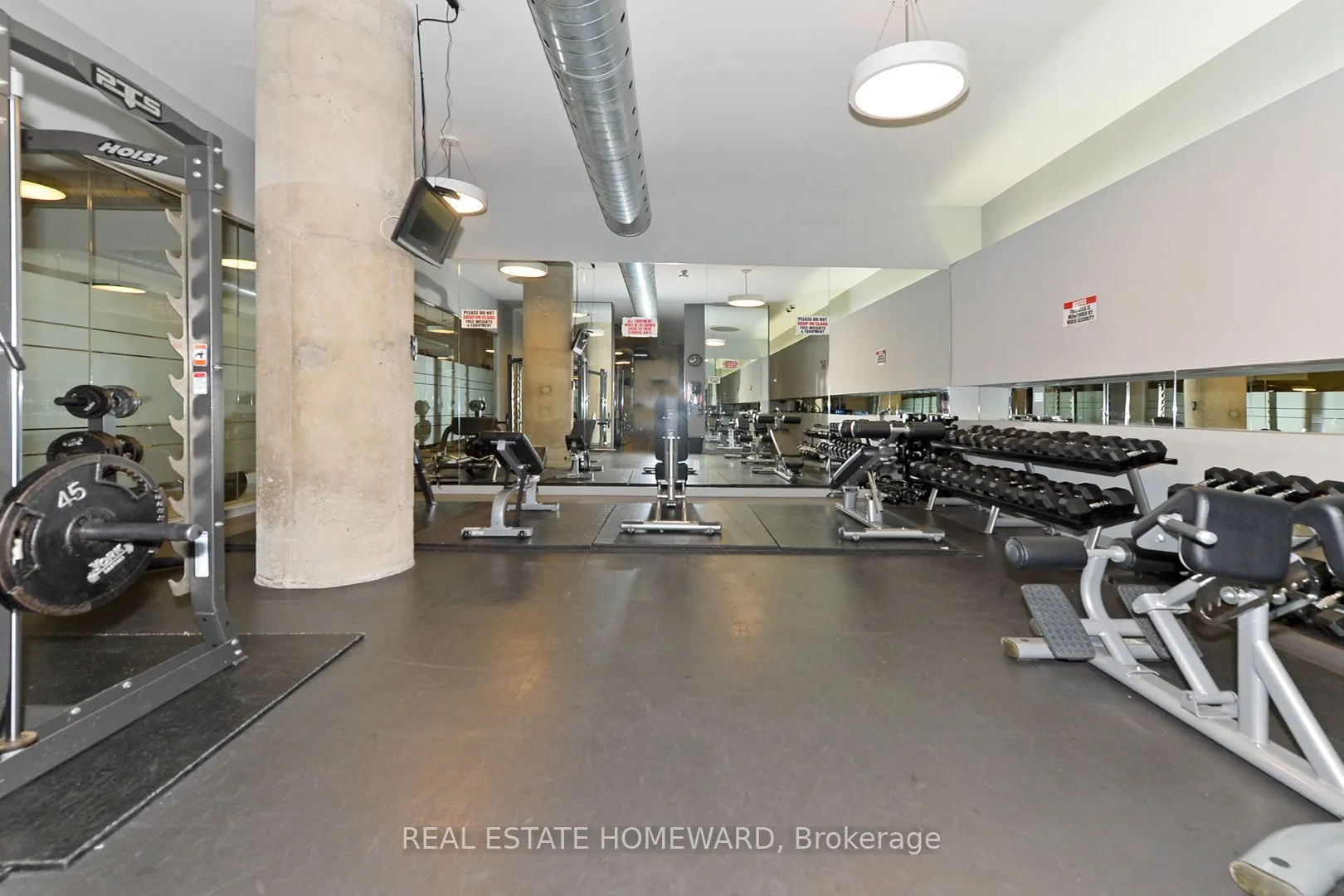 637 Lake Shore Boulevard W, #104