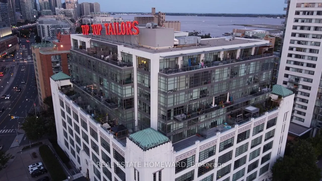 637 Lake Shore Boulevard W, #104
