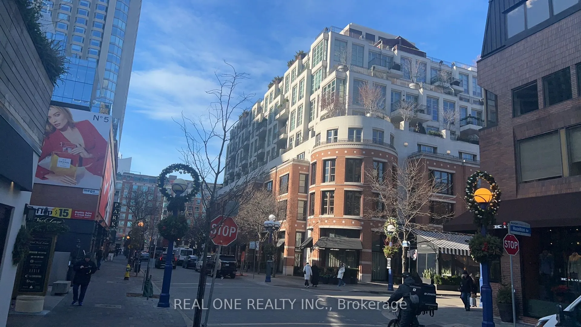 11 Yorkville Avenue, #1308