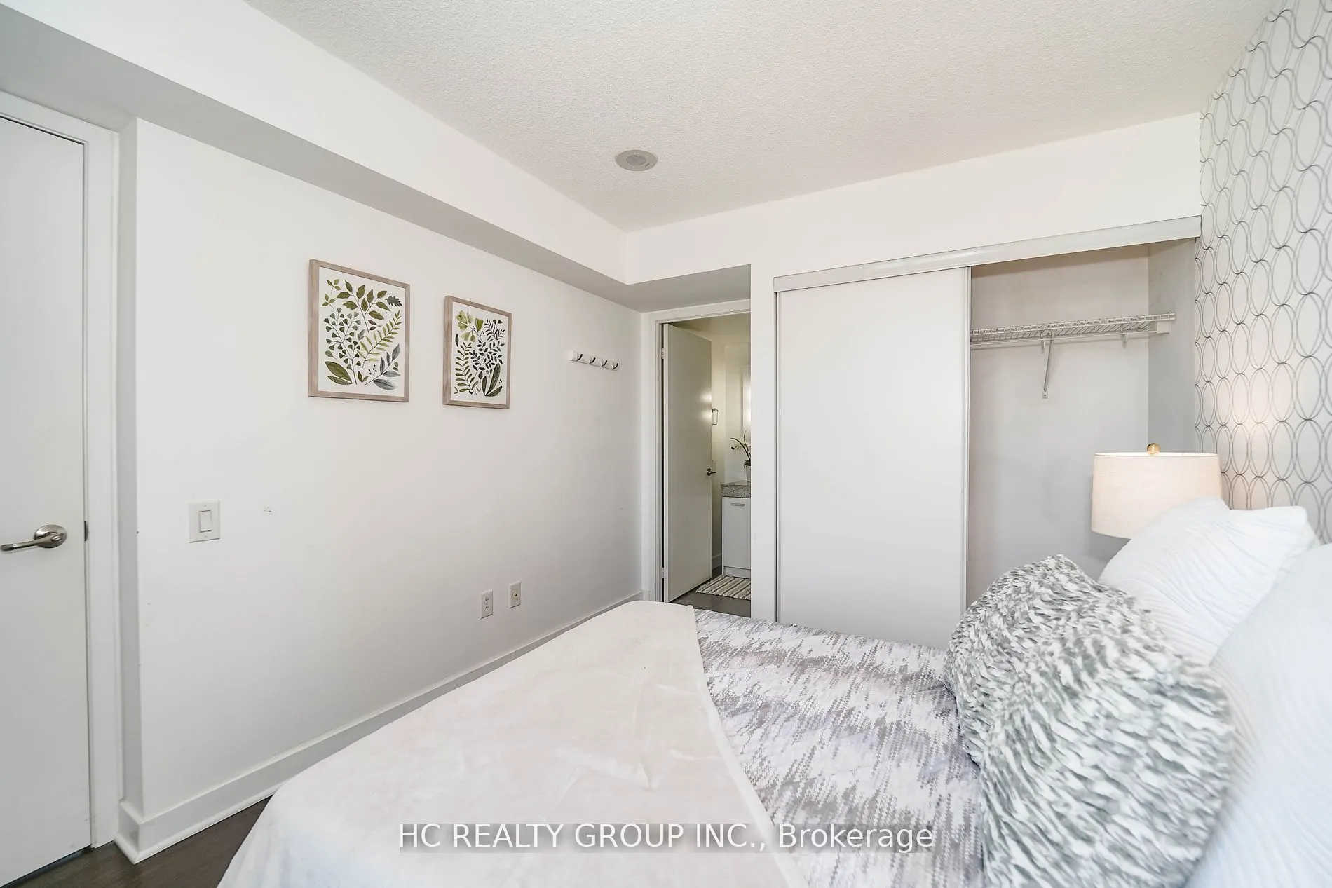 15 Singer Court, #1002