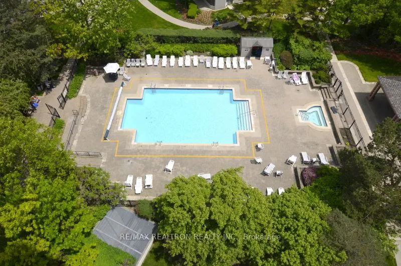 1121 Steeles Avenue W, #214