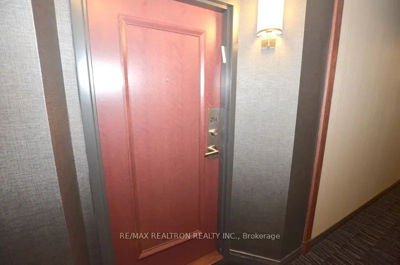 1121 Steeles Avenue W, #214