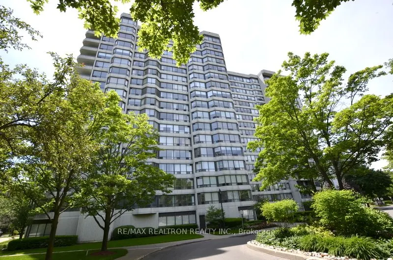 1121 Steeles Avenue W, #214