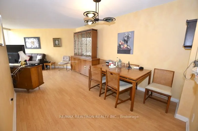 1121 Steeles Avenue W, #214