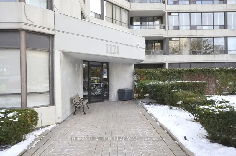 1121 Steeles Avenue W, #214
