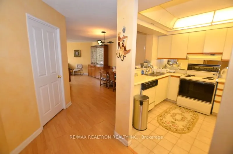1121 Steeles Avenue W, #214