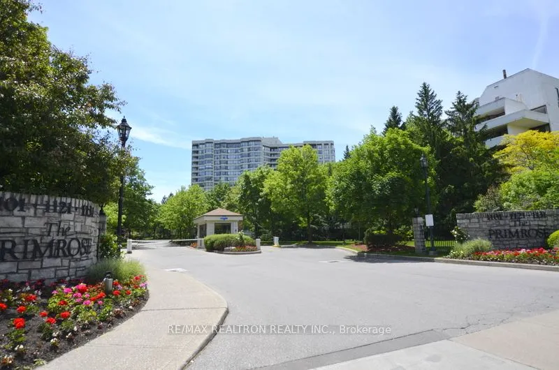 1121 Steeles Avenue W, #214