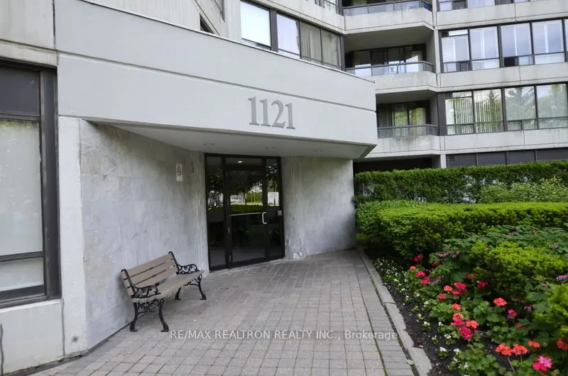 1121 Steeles Avenue W, #214