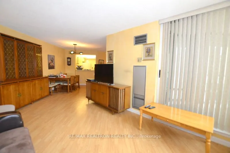 1121 Steeles Avenue W, #214