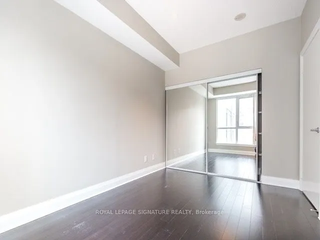 17 Kenaston Gardens, #402