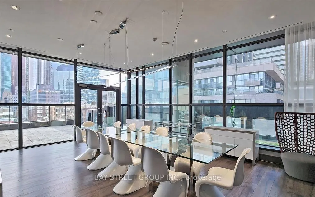 290 Adelaide Street W, #3112