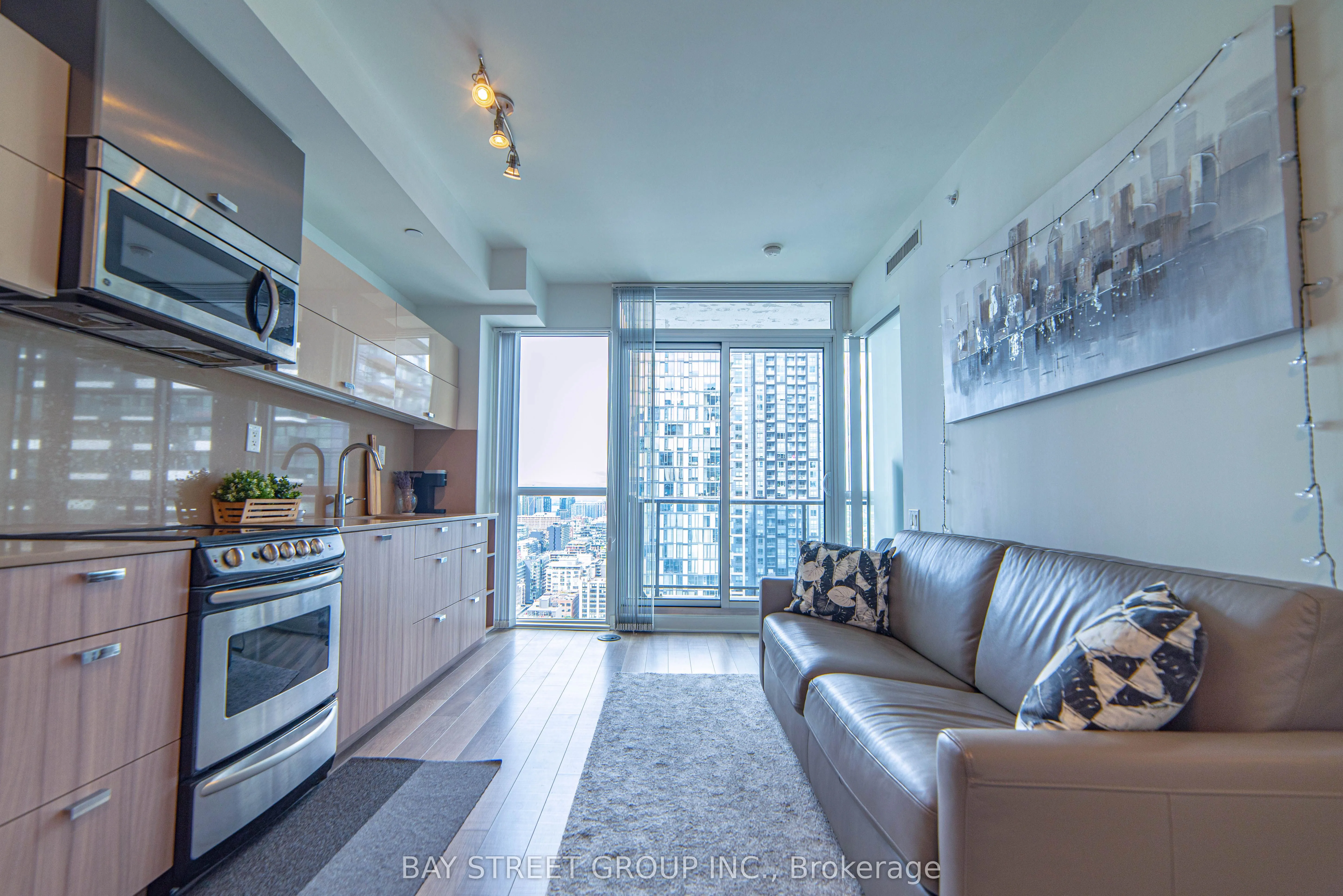 290 Adelaide Street W, #3112