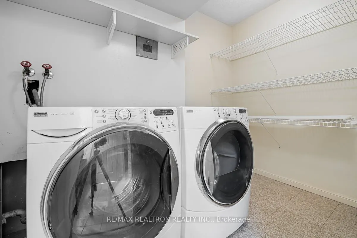 5444 Yonge Street #1810