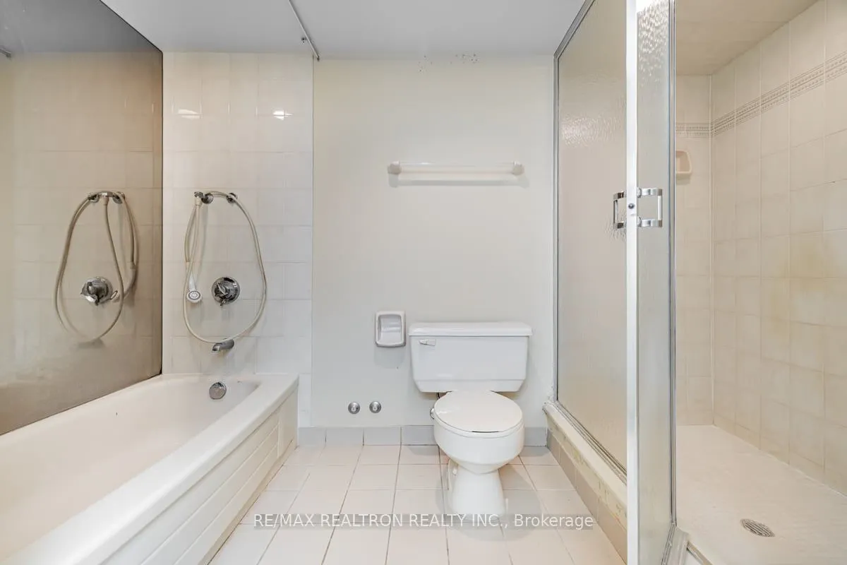 5444 Yonge Street #1810