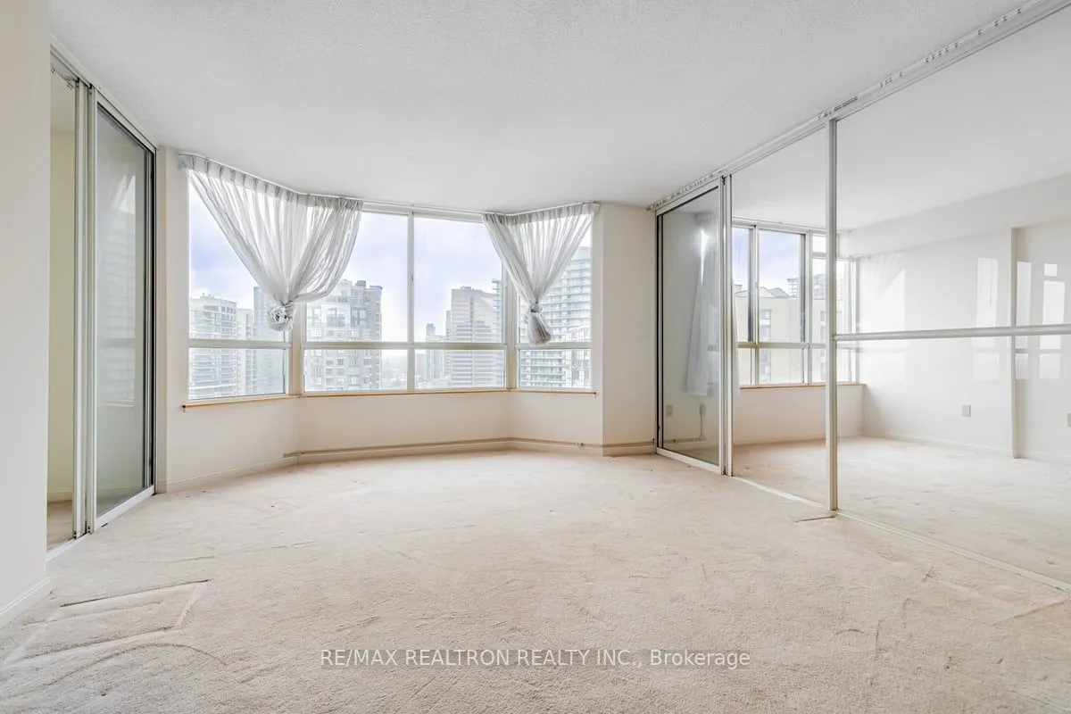 5444 Yonge Street #1810