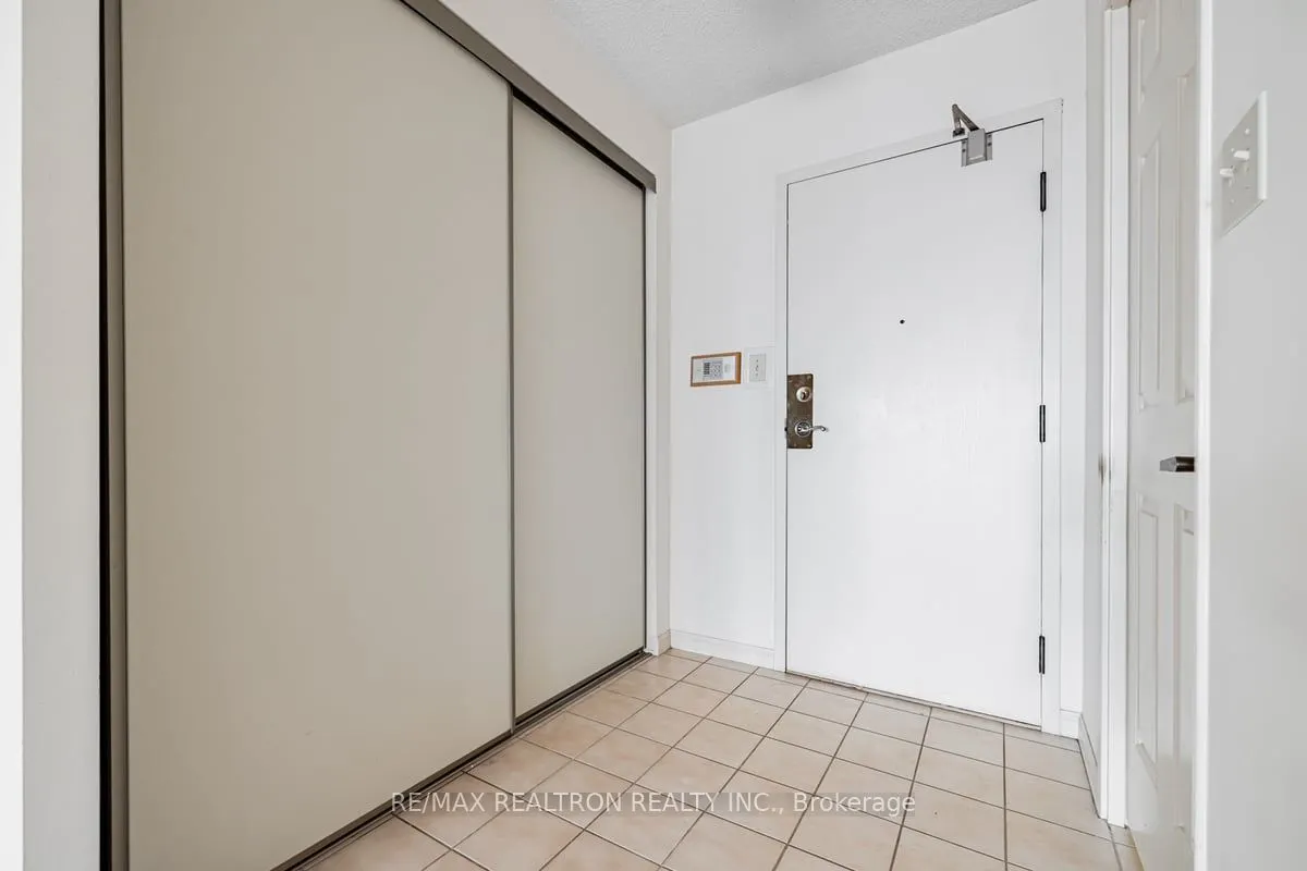 5444 Yonge Street #1810