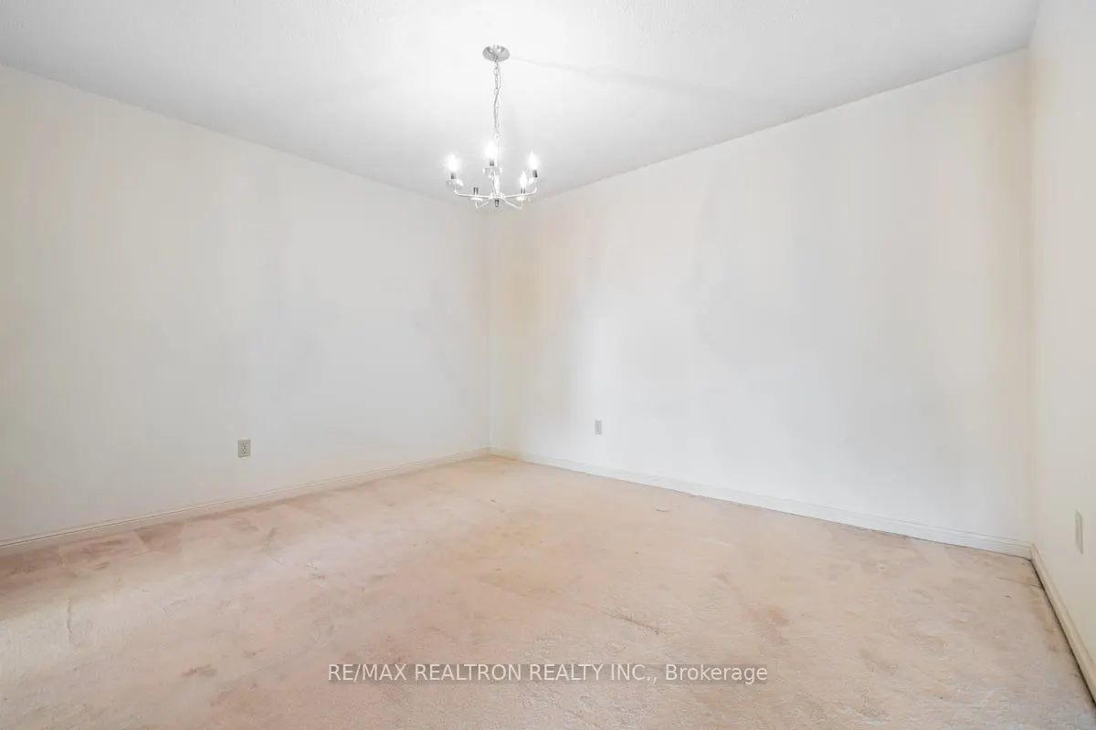 5444 Yonge Street #1810