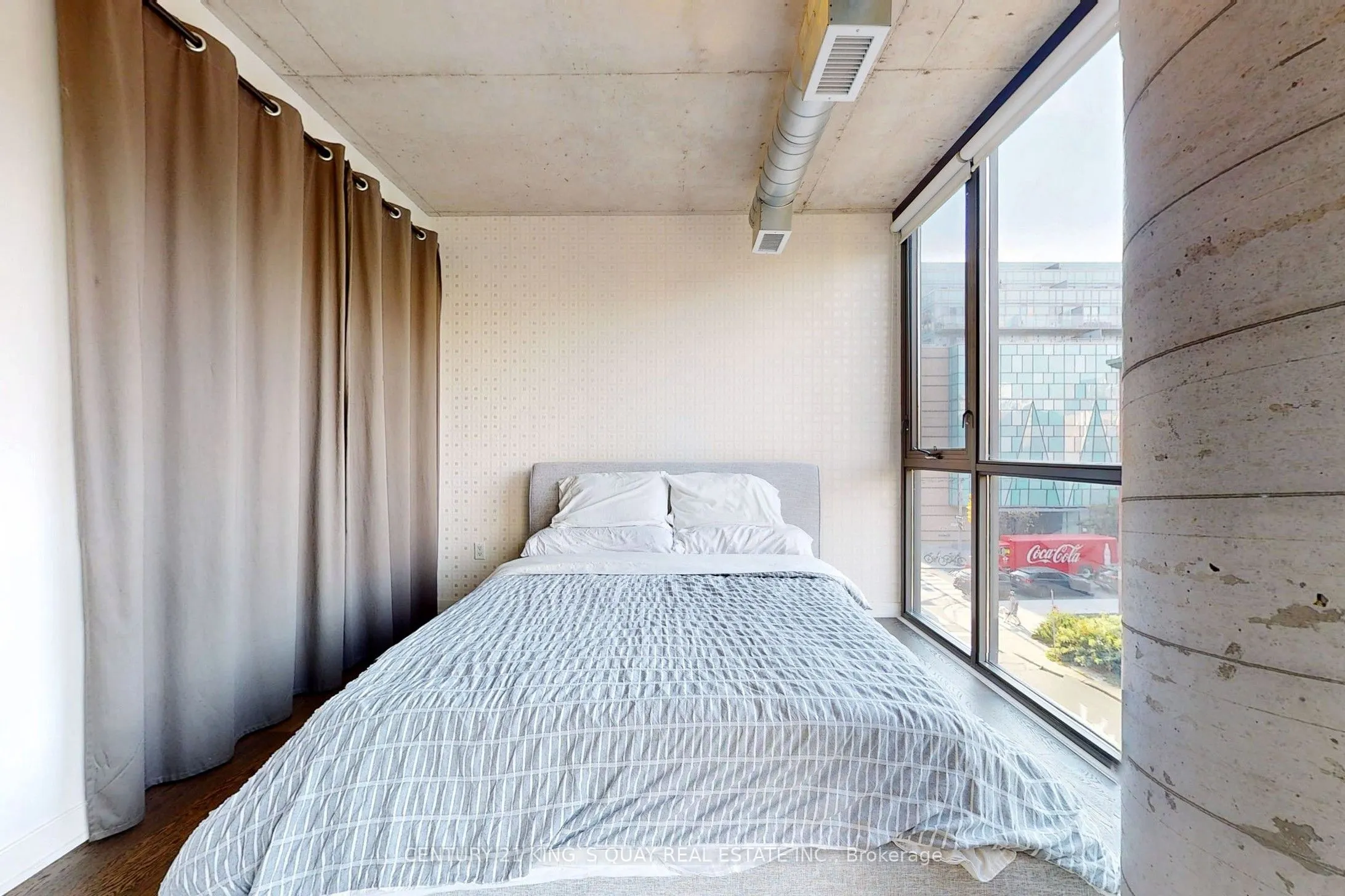 533 Richmond Street W, #403