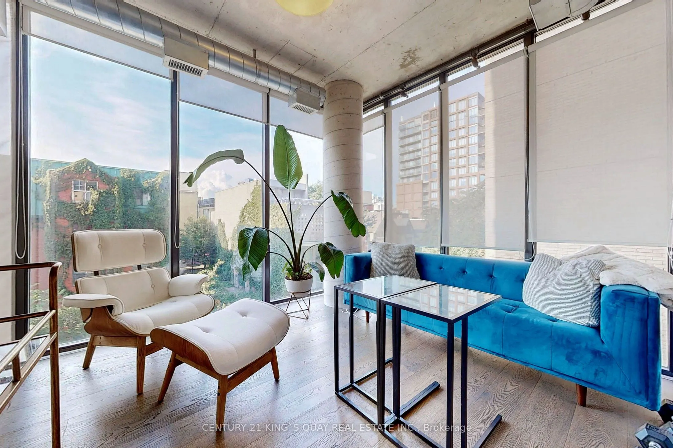 533 Richmond Street W, #403