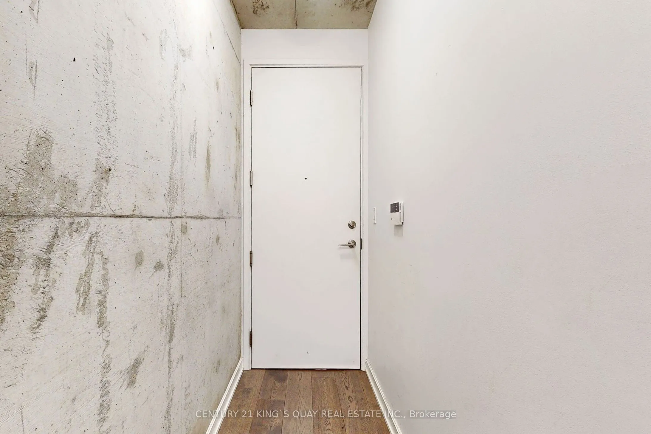 533 Richmond Street W, #403