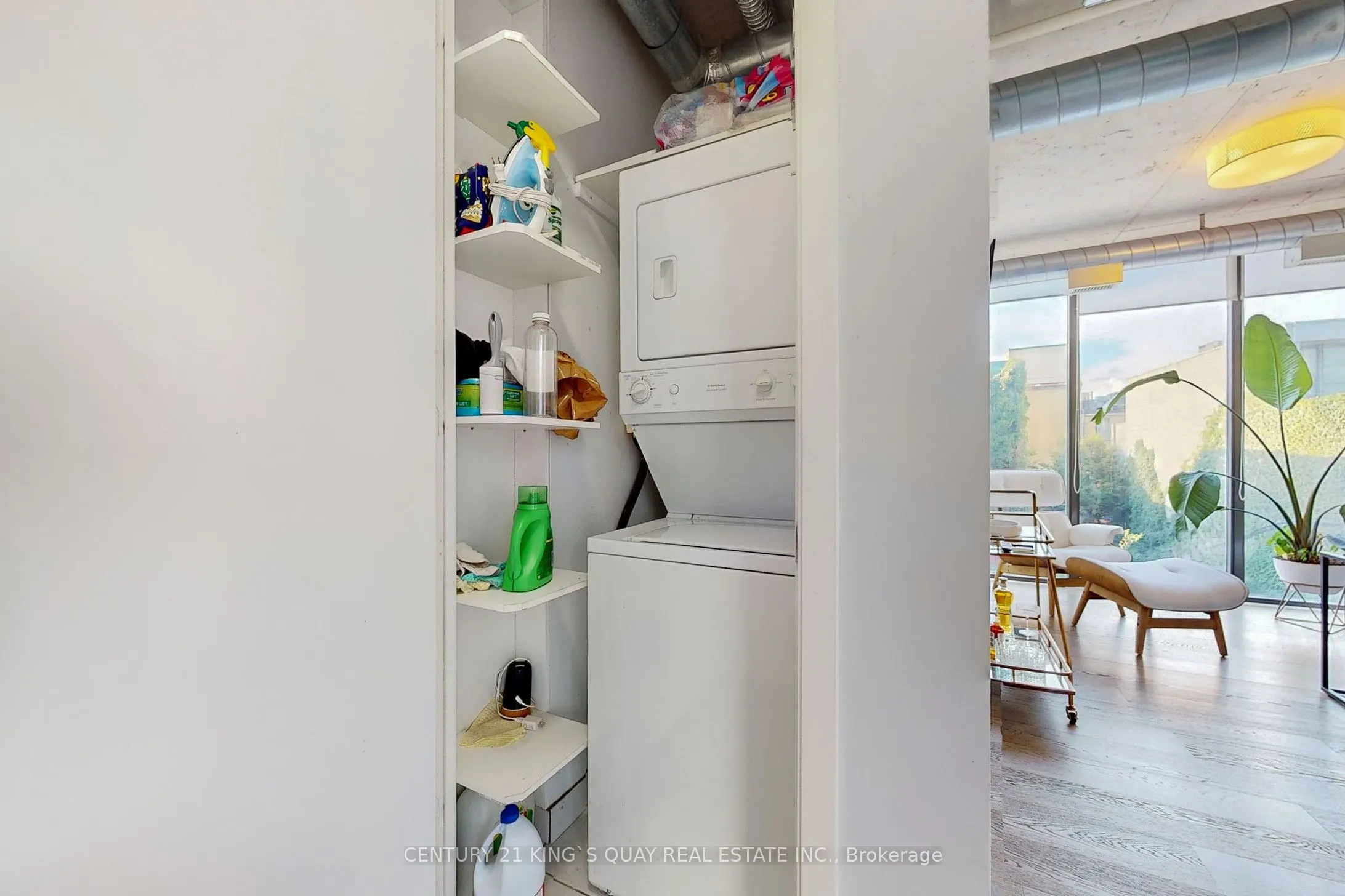 533 Richmond Street W, #403