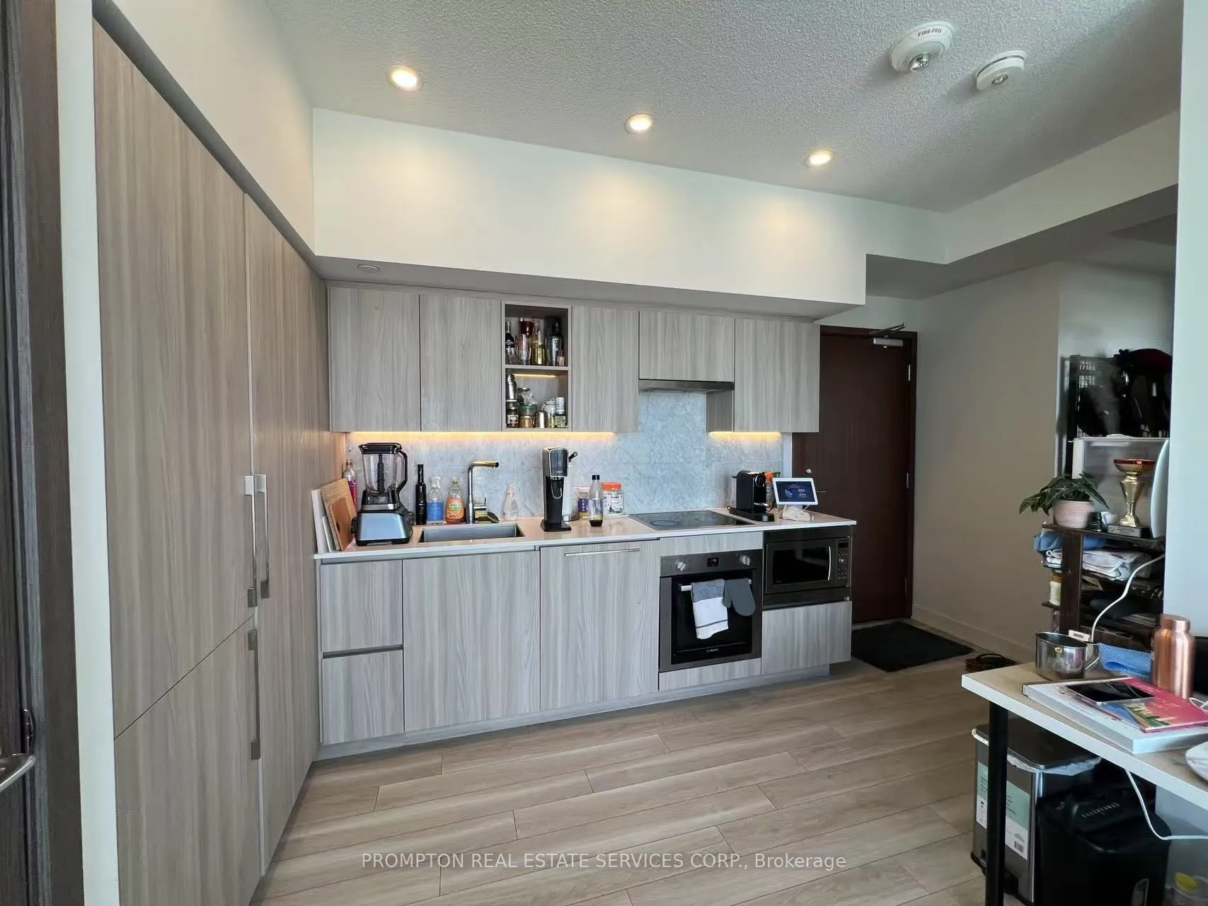 19 Bathurst Street, #3805
