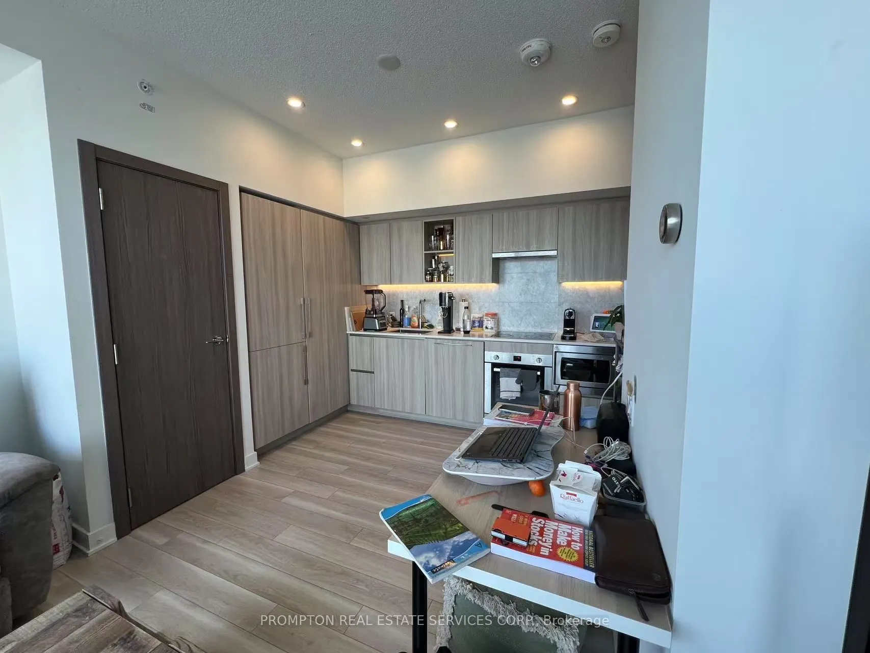19 Bathurst Street, #3805