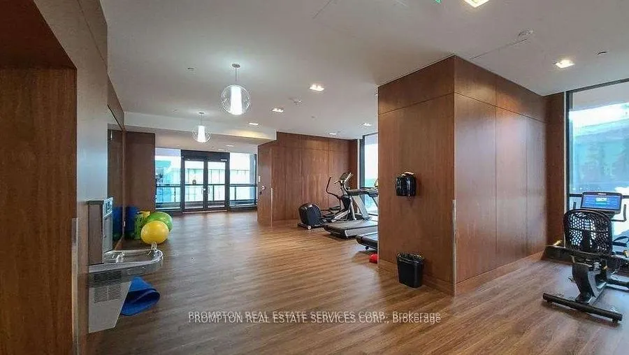 19 Bathurst Street, #3805