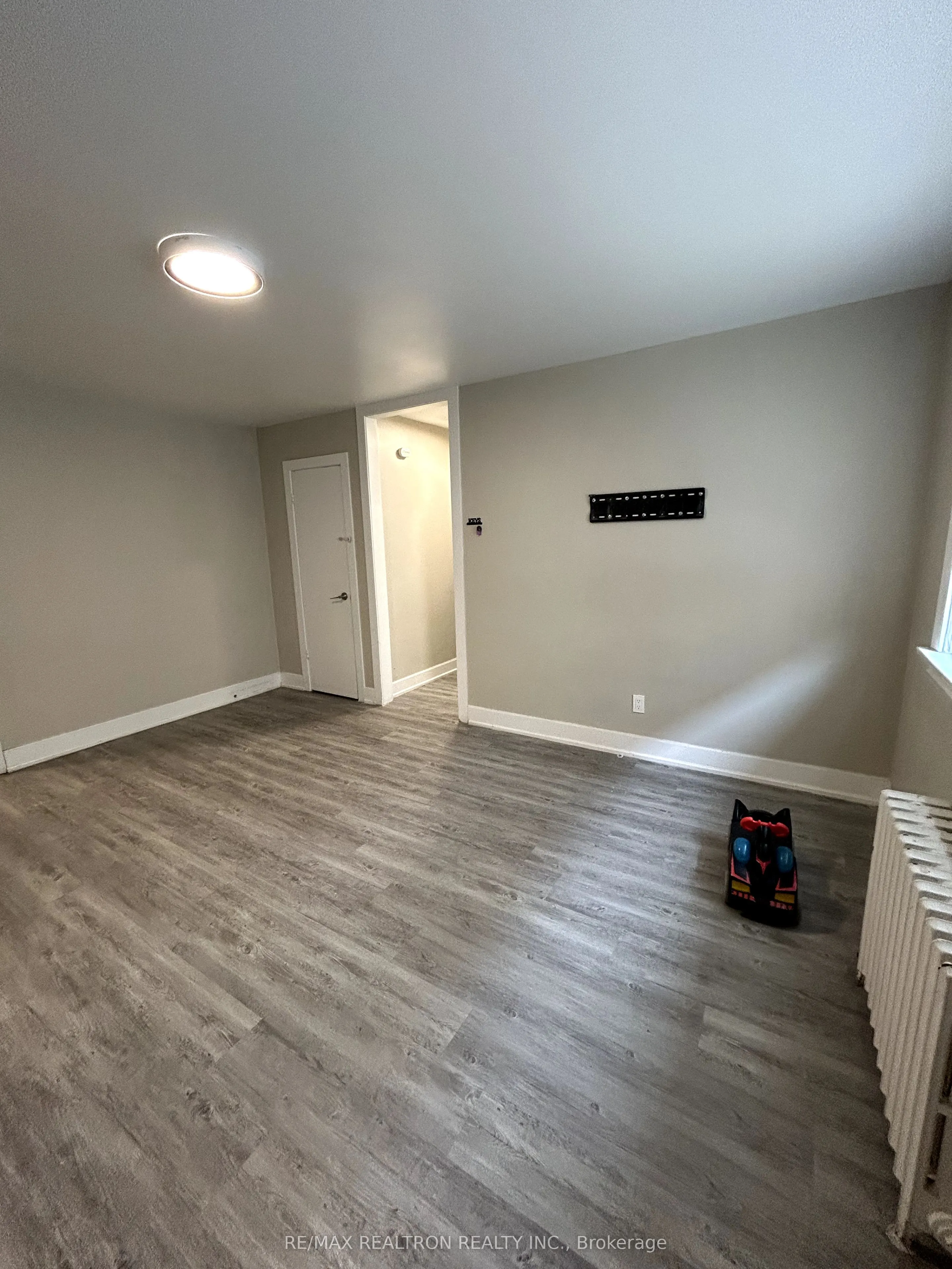 312 Douglas Avenue, #202