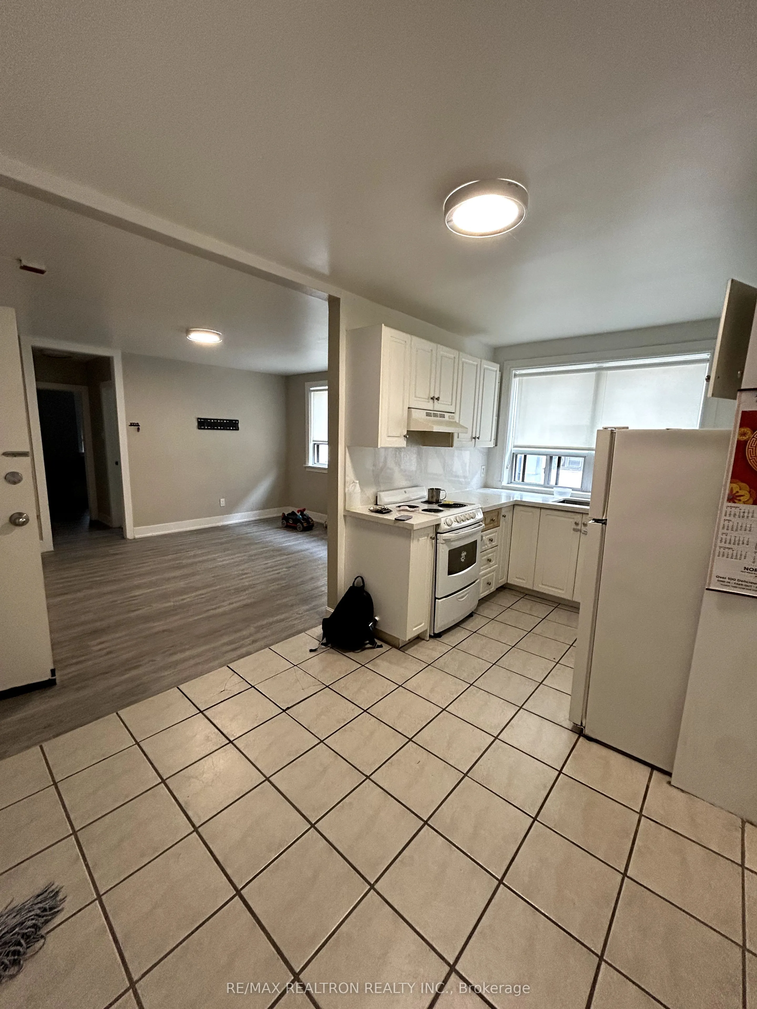 312 Douglas Avenue, #202